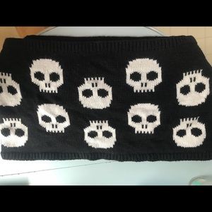 Skull Infinity Scarf